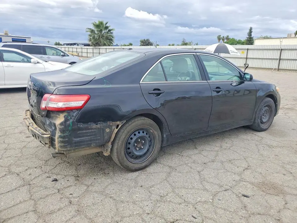 2010 TOYOTA CAMRY LE  