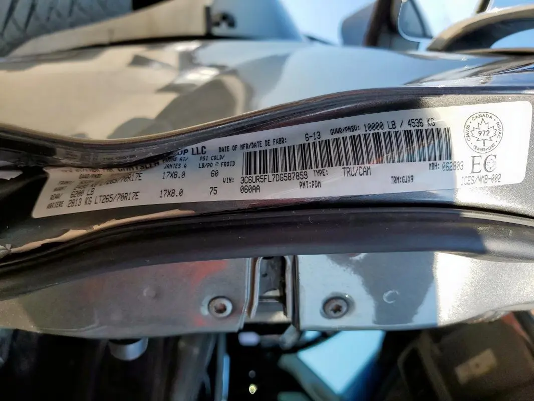 2013 RAM 2500 LARAMIE  