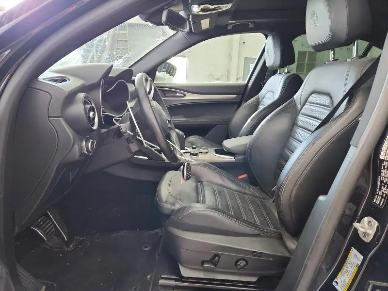 2023 ALFA ROMEO STELVIO TI  