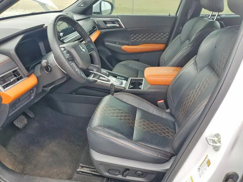 2023 MITSUBISHI OUTLANDER SEL  