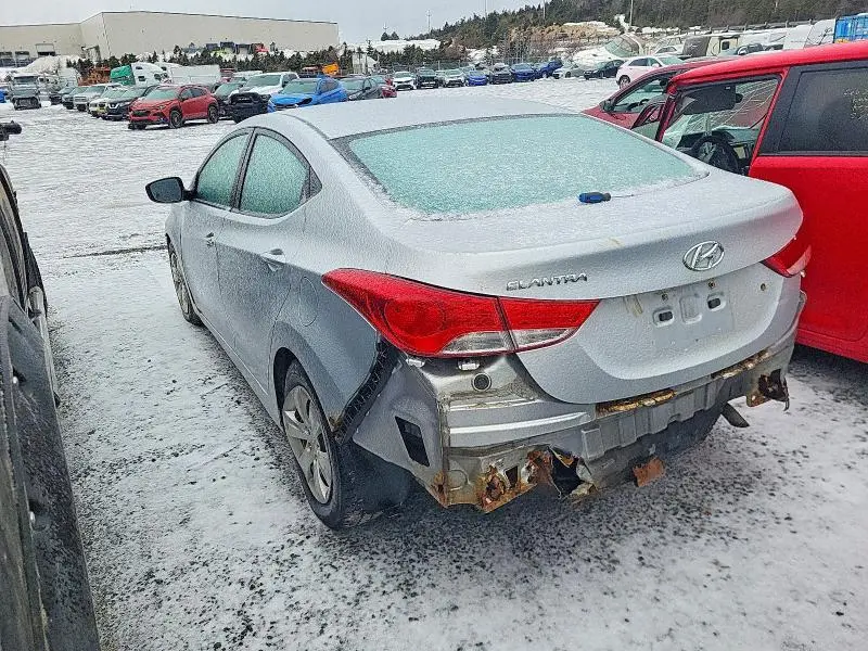 2011 HYUNDAI ELANTRA   