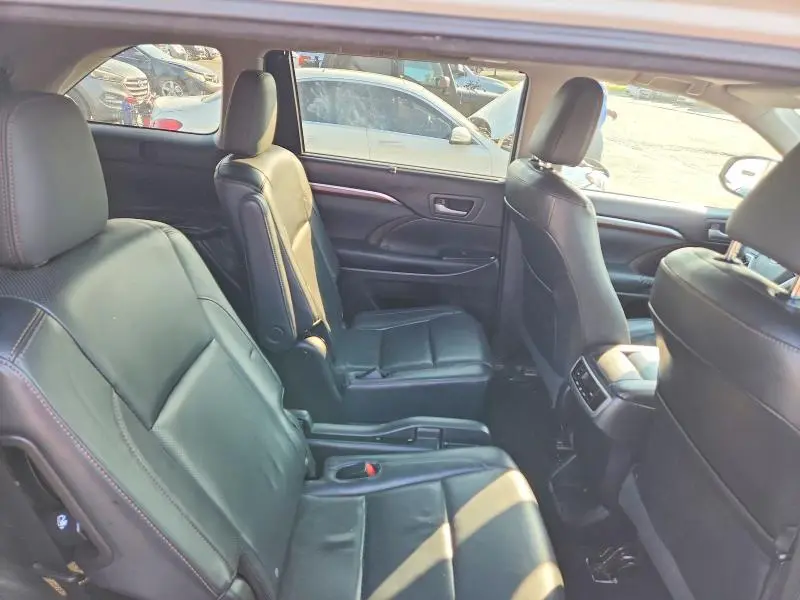2015 TOYOTA HIGHLANDER LIMITED  