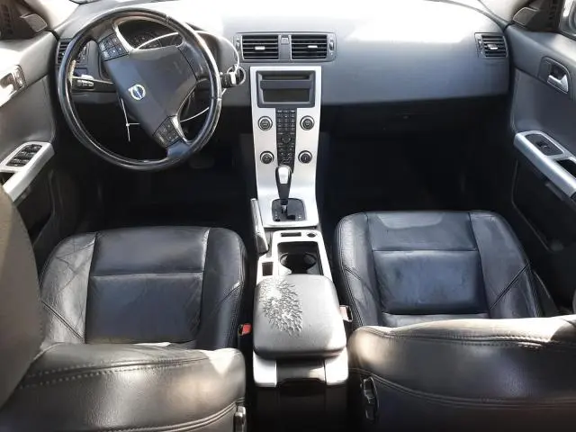2010 VOLVO S40 2.4I