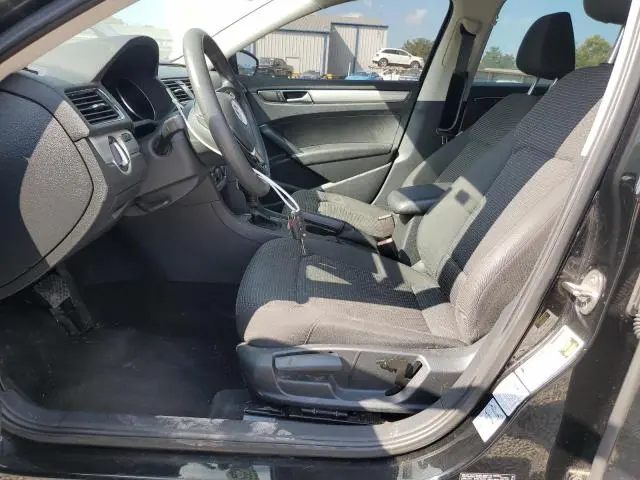 2016 VOLKSWAGEN PASSAT S  