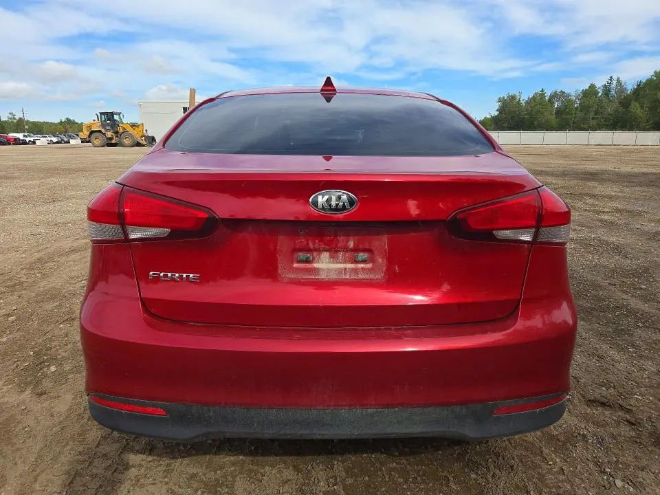 2018 KIA FORTE LX  