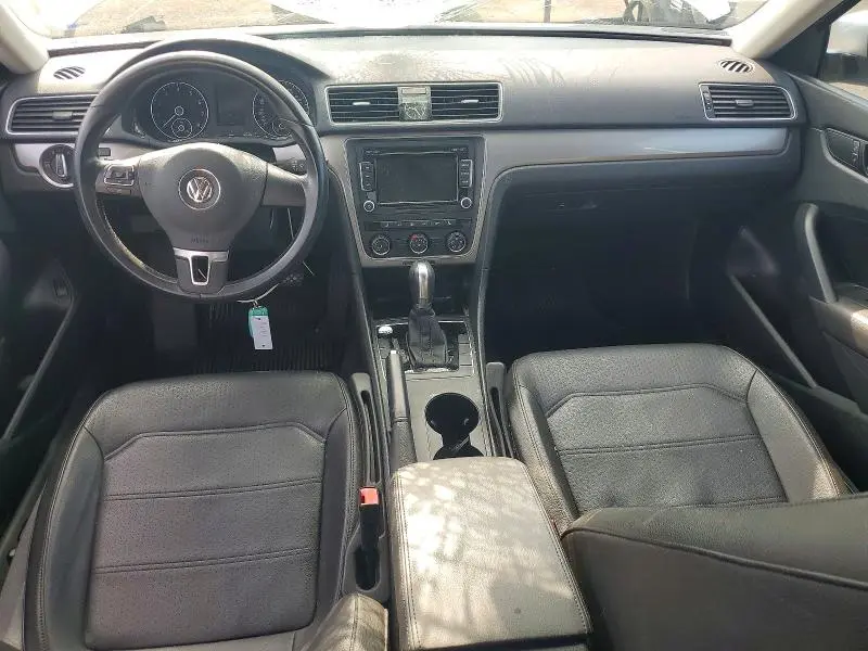 2015 VOLKSWAGEN PASSAT S  