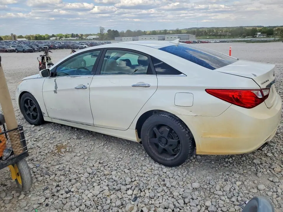 2011 HYUNDAI SONATA SE  