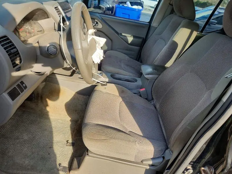2016 NISSAN FRONTIER S  