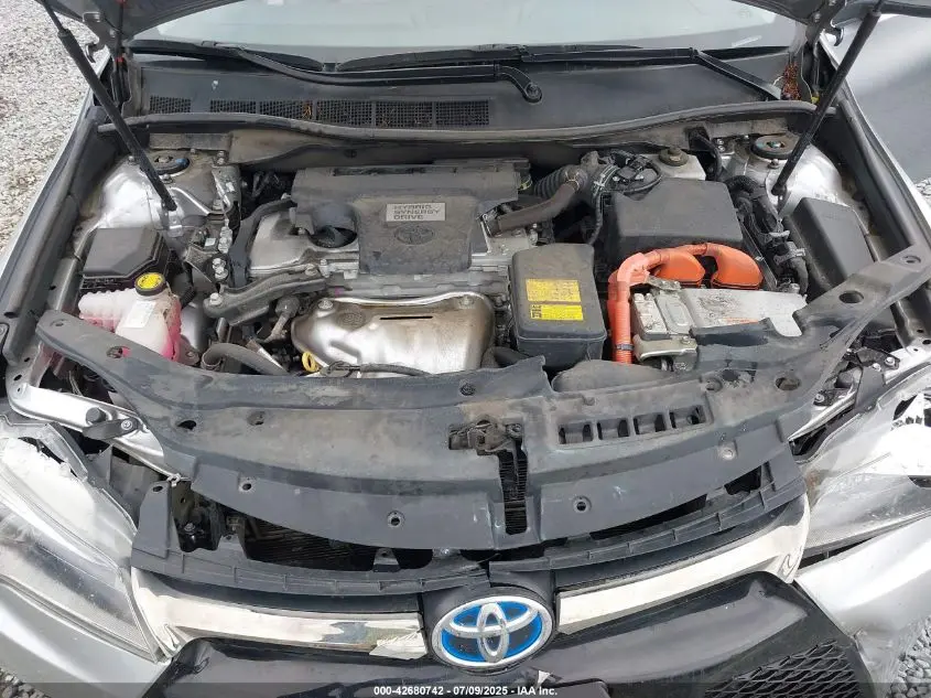 2015 TOYOTA CAMRY HYBRID SE
