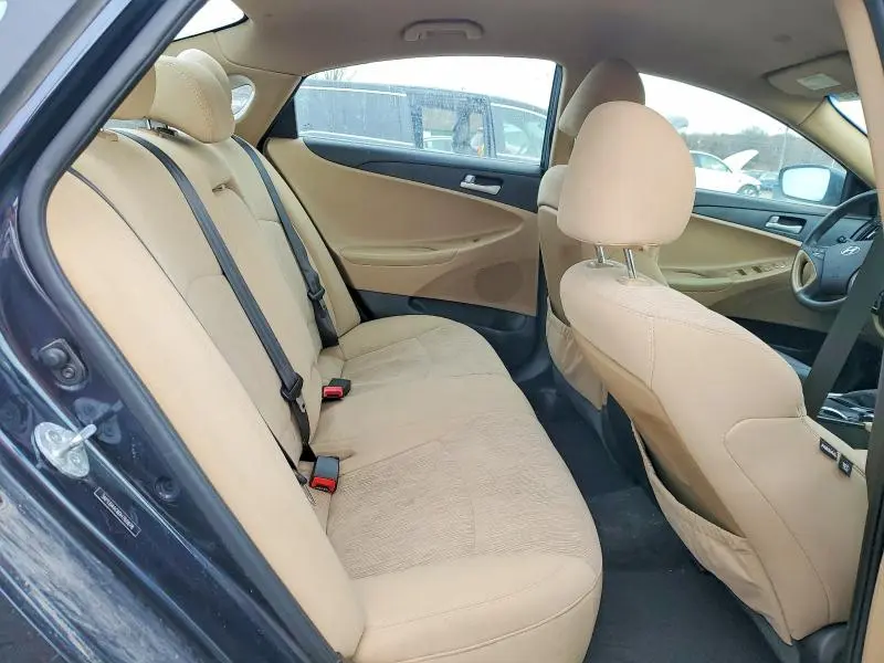 2013 HYUNDAI SONATA GLS  