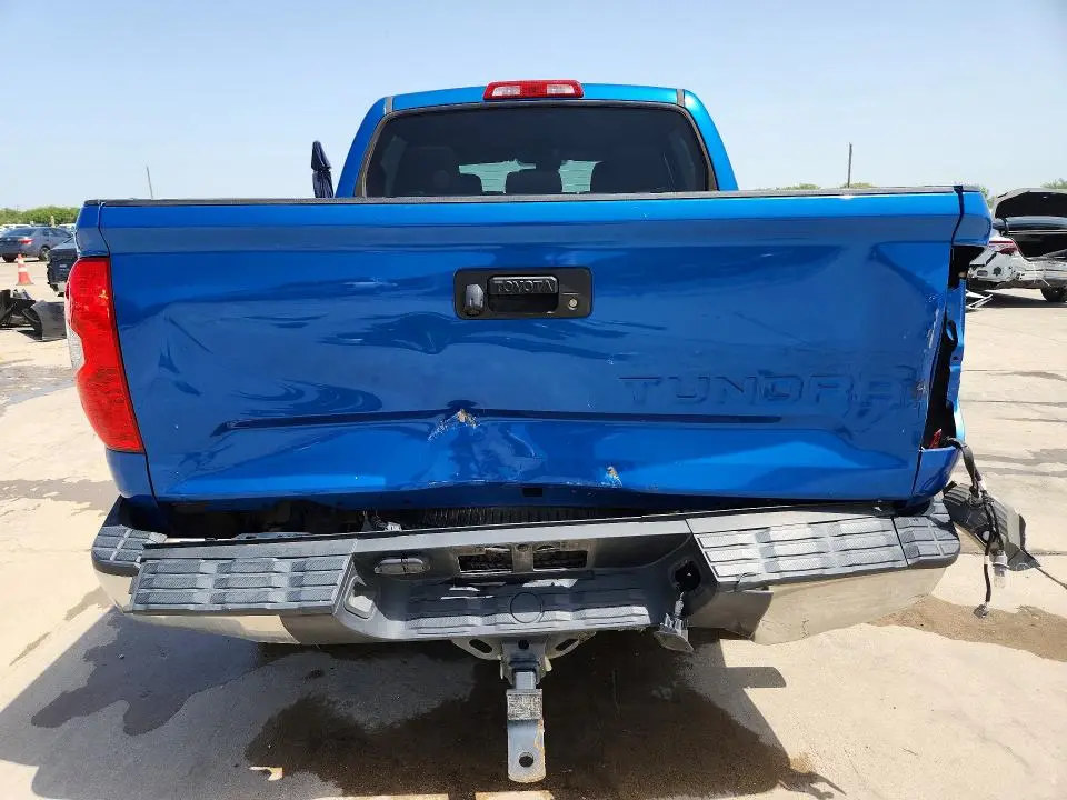 2018 TOYOTA TUNDRA CREWMAX SR5  