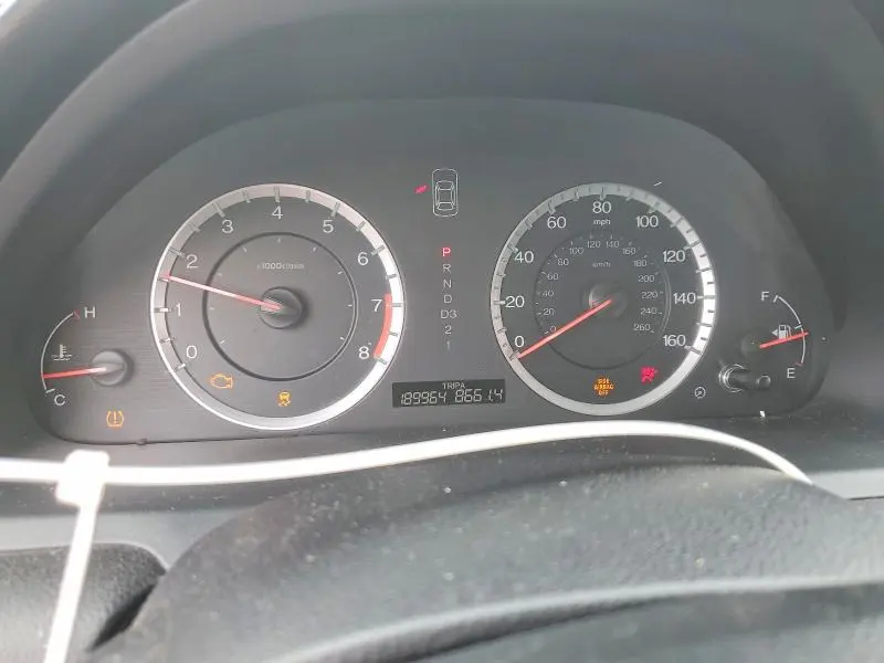 2011 HONDA ACCORD LX  