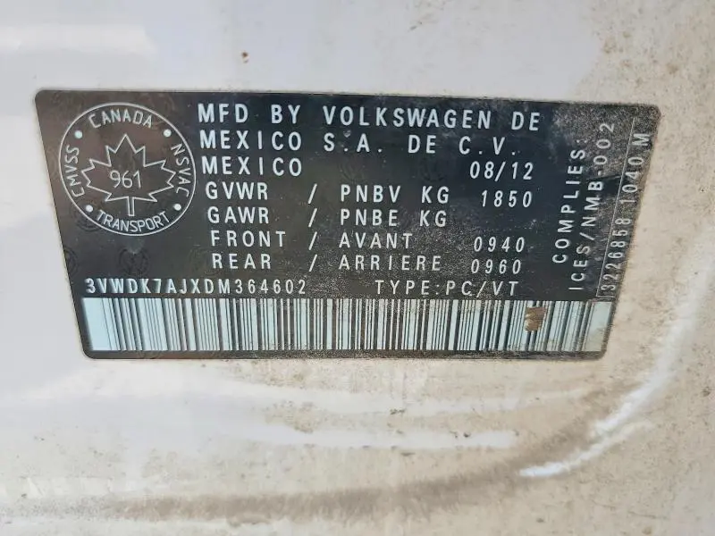 2013 VOLKSWAGEN JETTA SE  