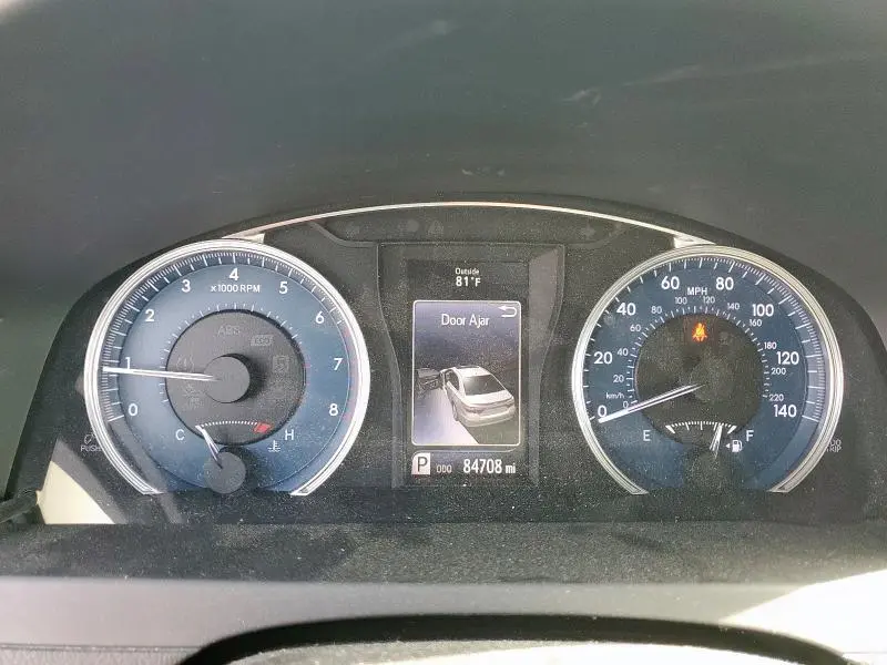 2016 TOYOTA CAMRY LE  