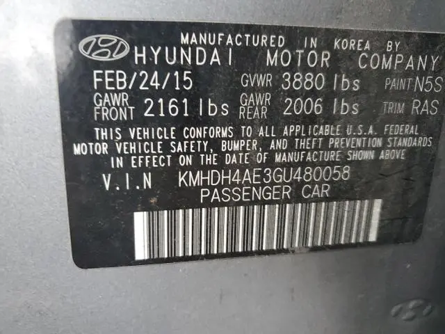 2016 HYUNDAI ELANTRA SE  