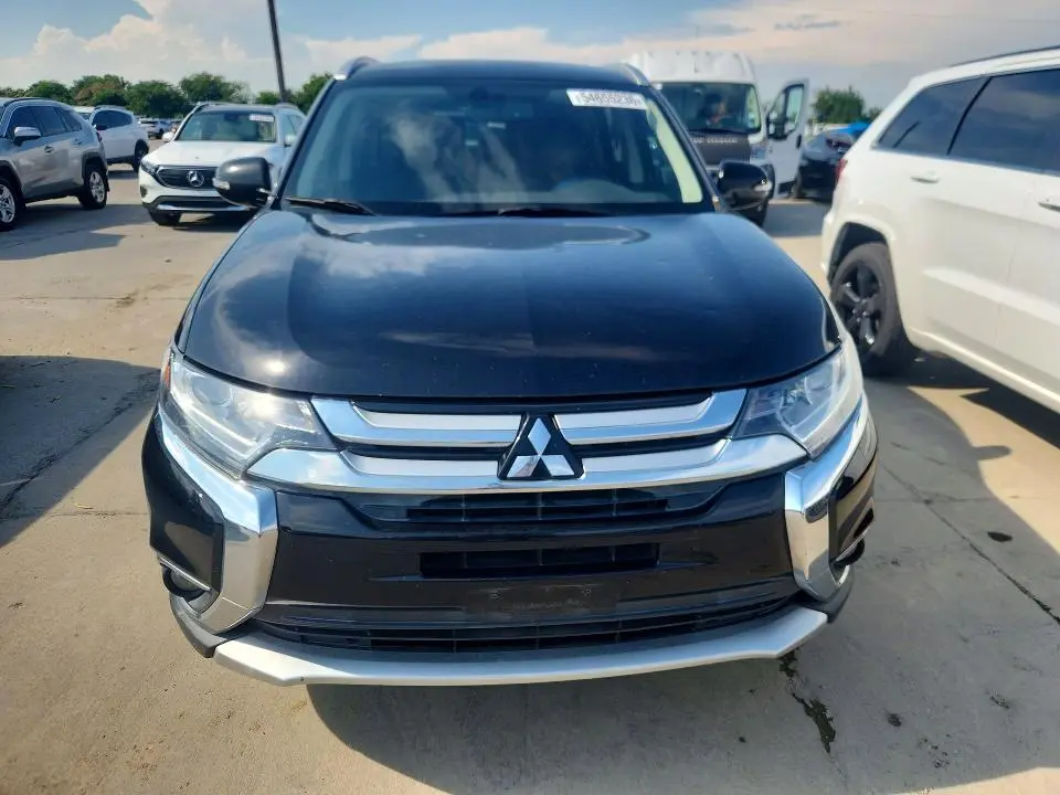 2017 MITSUBISHI OUTLANDER SE  
