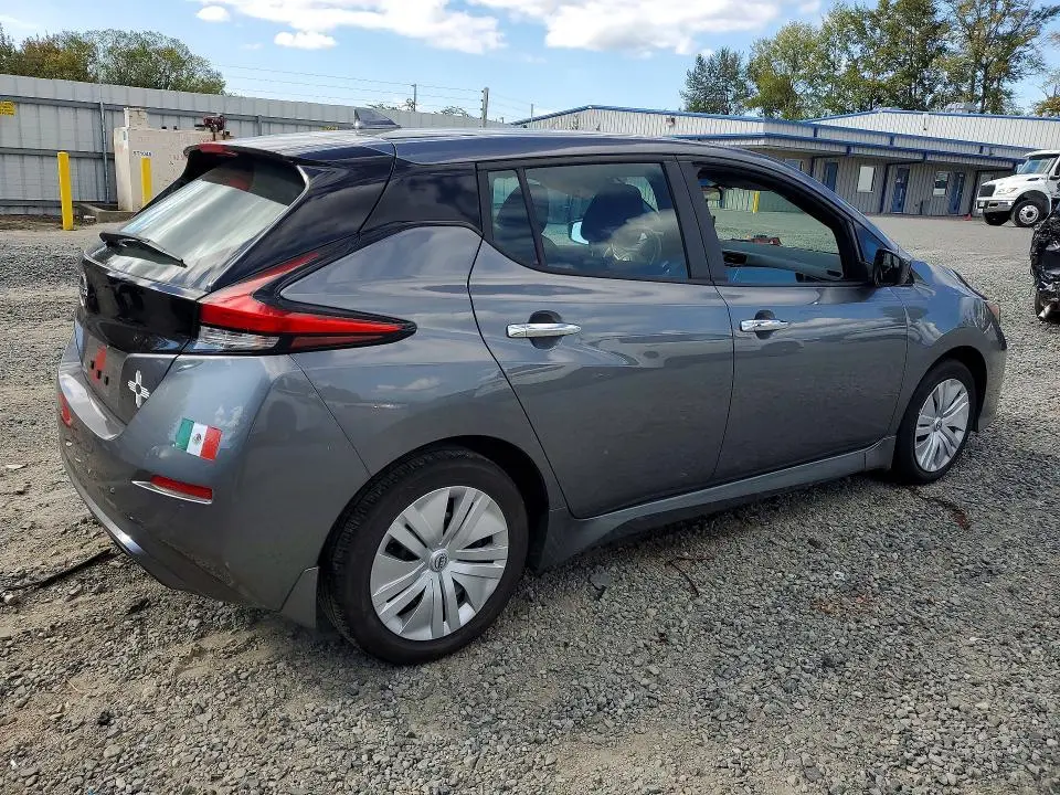 2024 NISSAN LEAF S  