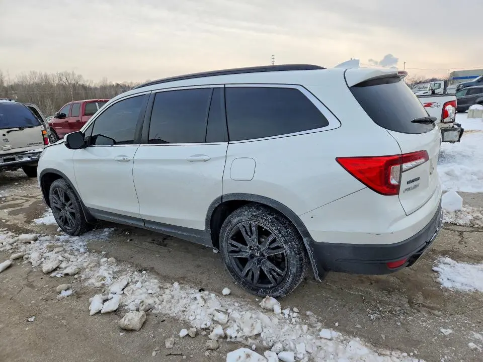 2021 HONDA PILOT SE  
