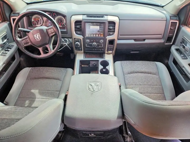 2014 RAM 1500 SLT  