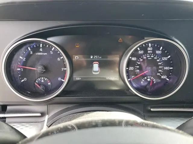 2022 KIA CARNIVAL LX  