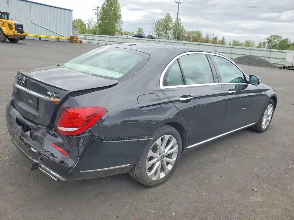 2017 MERCEDES-BENZ E 300 4MATIC  