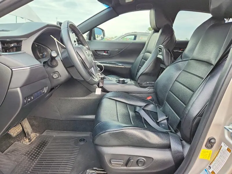 2021 TOYOTA VENZA XLE  
