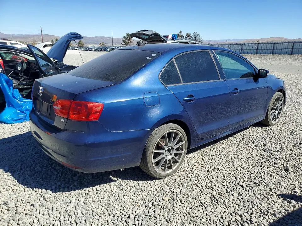 2014 VOLKSWAGEN JETTA SE  