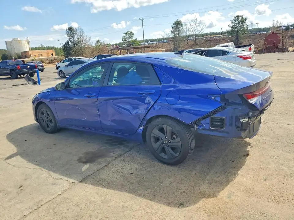 2022 HYUNDAI ELANTRA SEL  