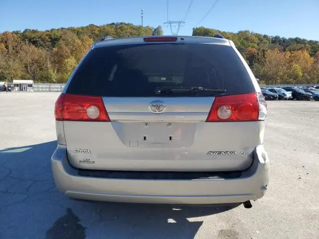 2010 TOYOTA SIENNA CE  