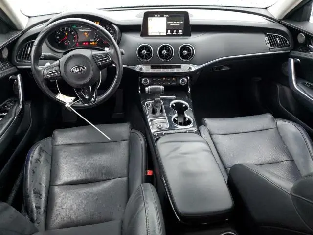 2018 KIA STINGER PREMIUM  