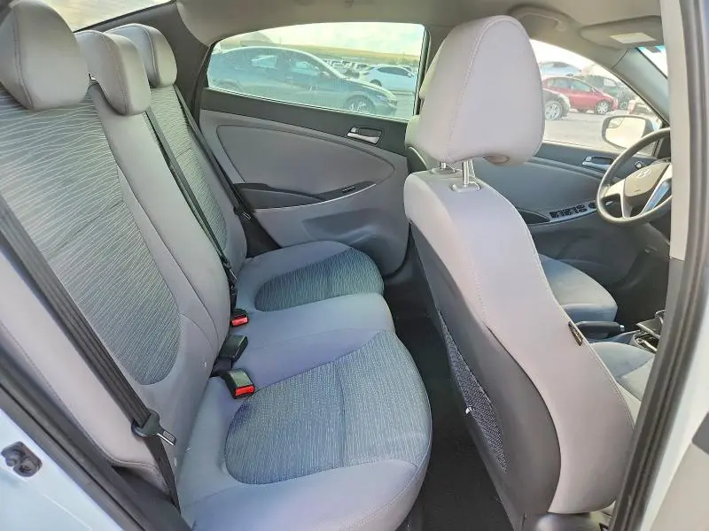 2015 HYUNDAI ACCENT GLS  