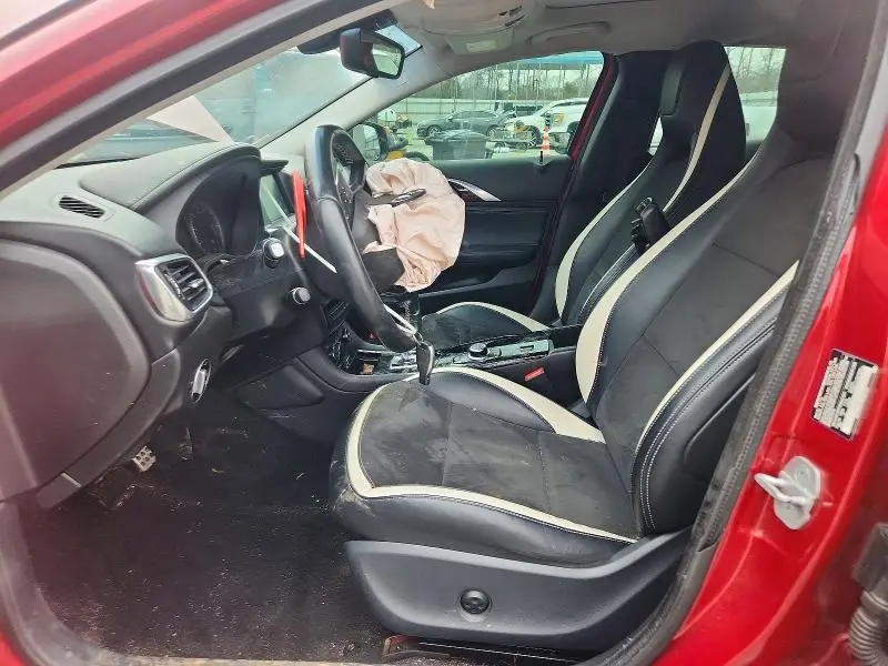 2017 INFINITI QX30 BASE  