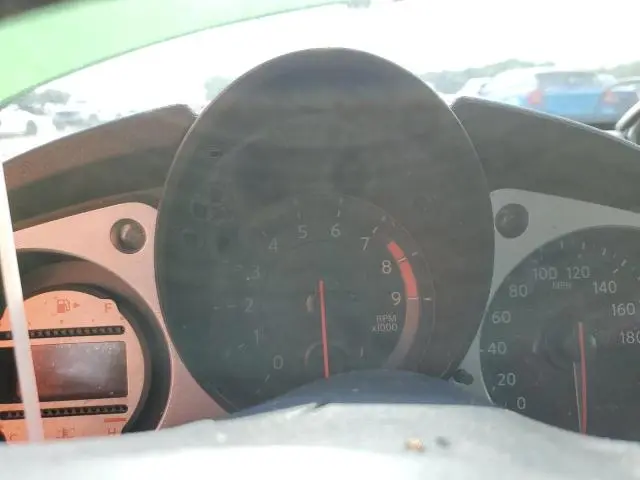 2010 NISSAN 370Z   