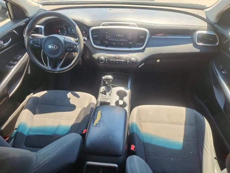 2017 KIA SORENTO LX V6  