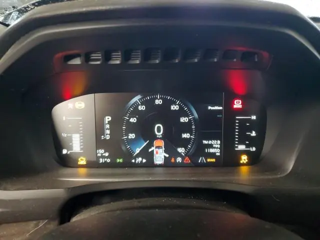 2018 VOLVO XC90 T5  