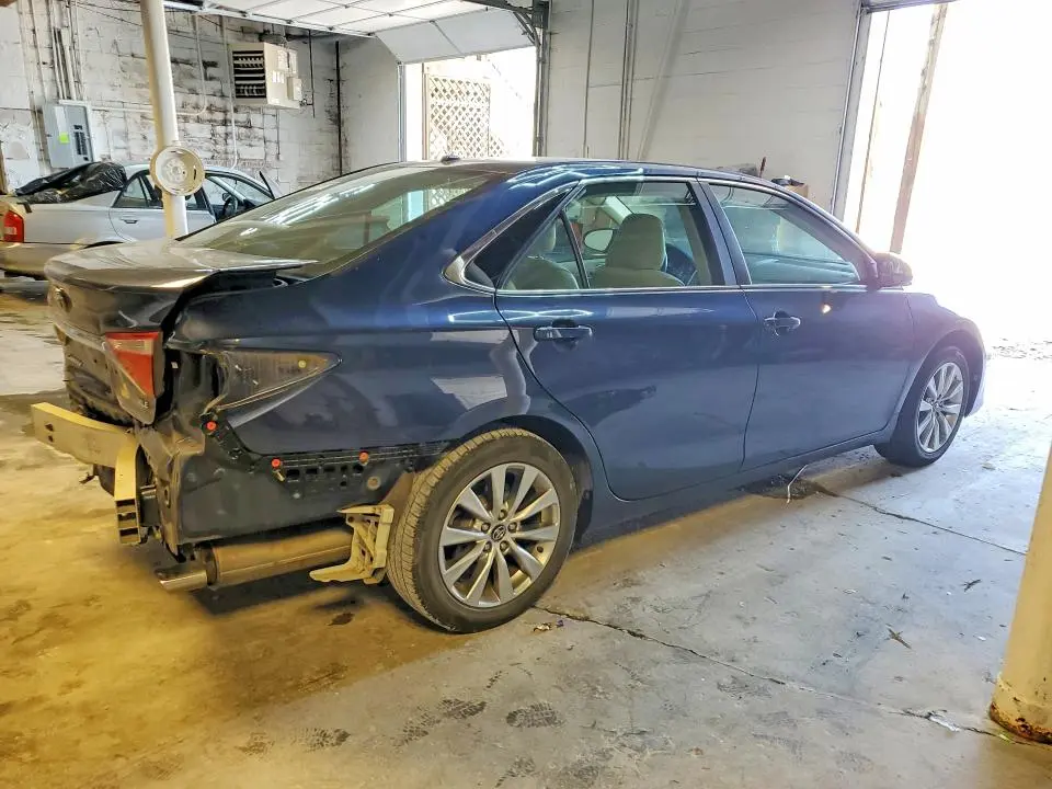 2017 TOYOTA CAMRY XLE  