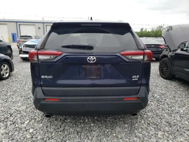 2019 TOYOTA RAV4 XLE  