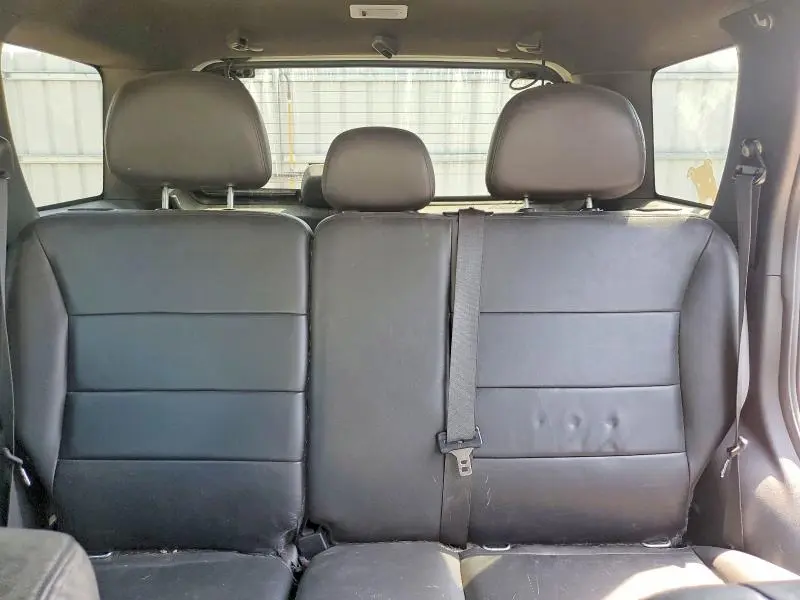 2011 FORD ESCAPE LIMITED  