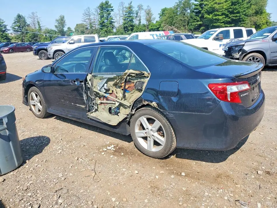 2012 TOYOTA CAMRY SE  