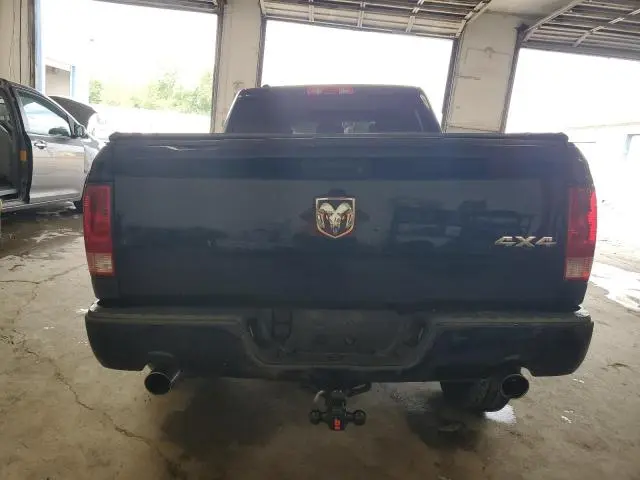 2013 RAM 1500 ST  