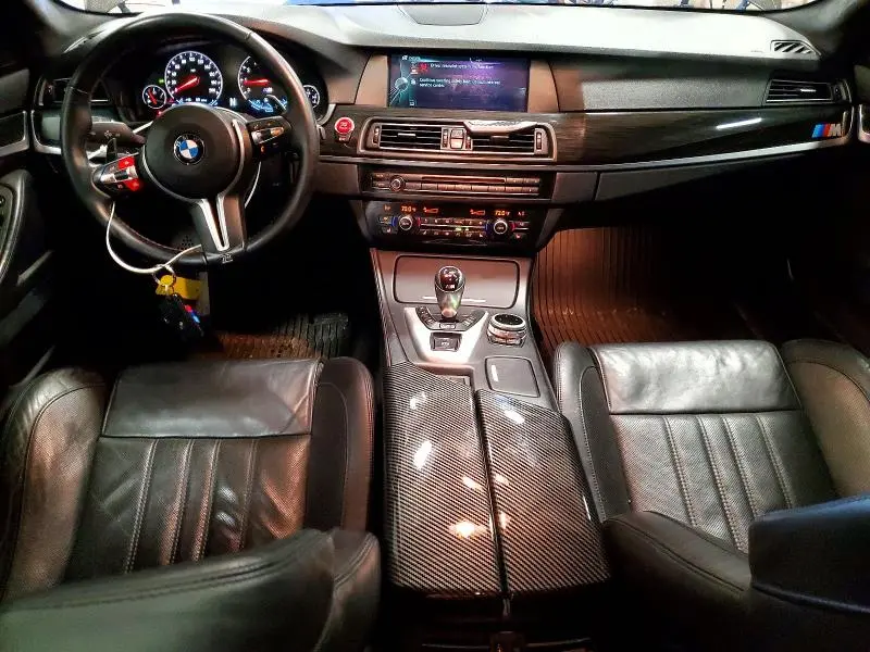 2013 BMW M5   