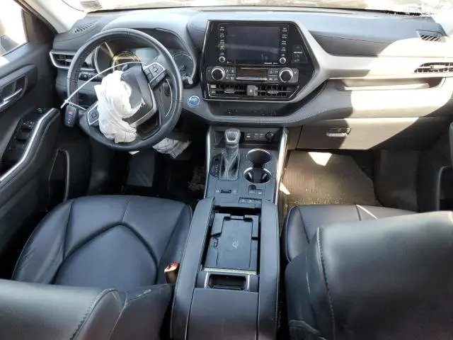 2022 TOYOTA HIGHLANDER HYBRID XLE  