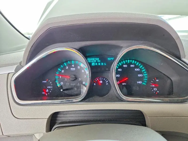 2011 CHEVROLET TRAVERSE LS  