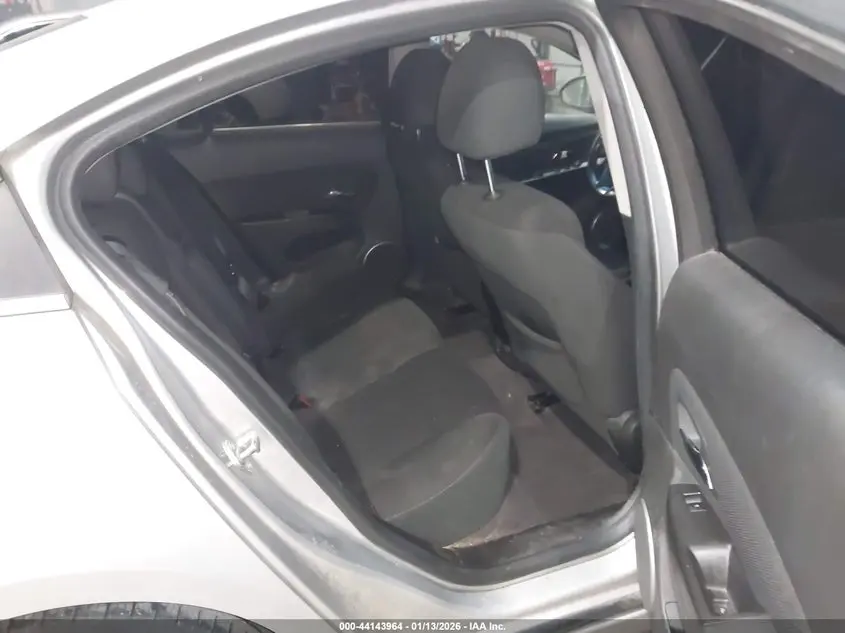 2011 CHEVROLET CRUZE 1LT