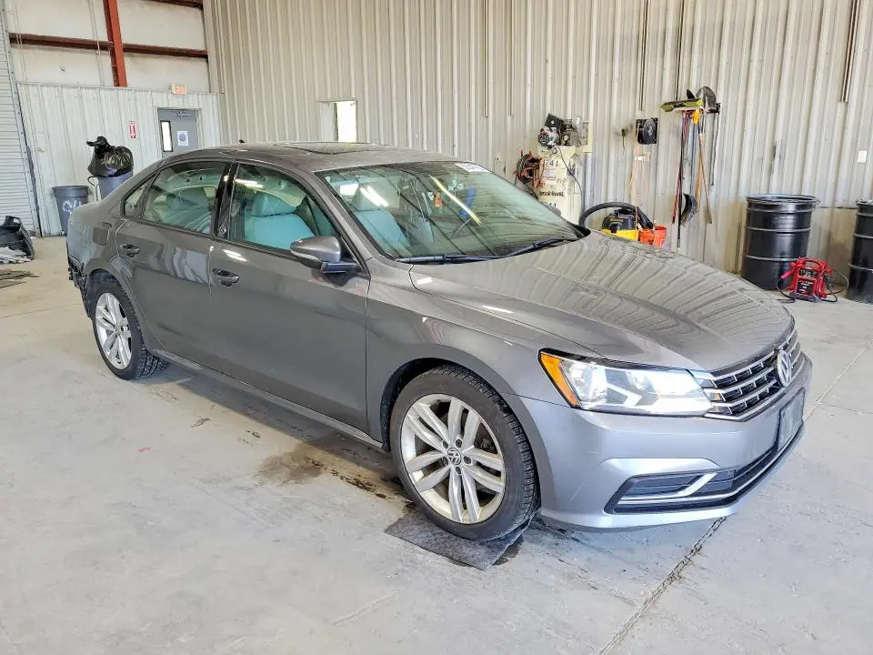 2019 VOLKSWAGEN PASSAT WOLFSBURG  