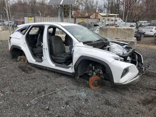 2022 HYUNDAI TUCSON SE  