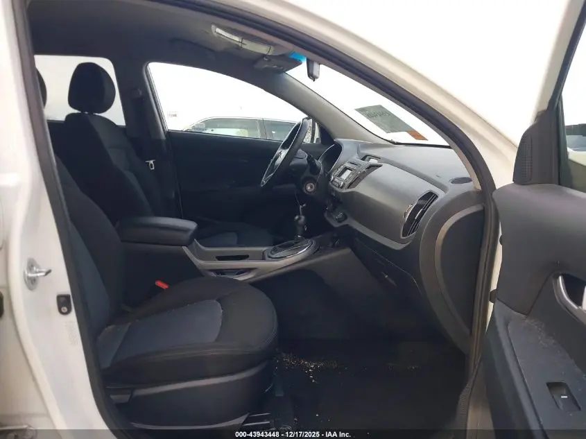 2015 KIA SPORTAGE LX