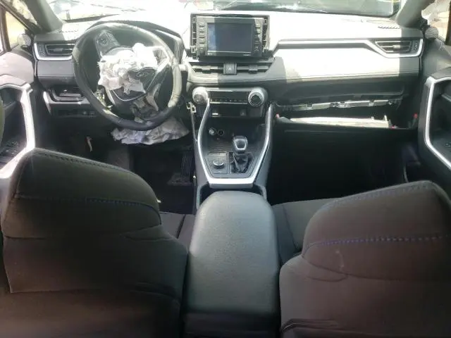 2022 TOYOTA RAV4 SE  