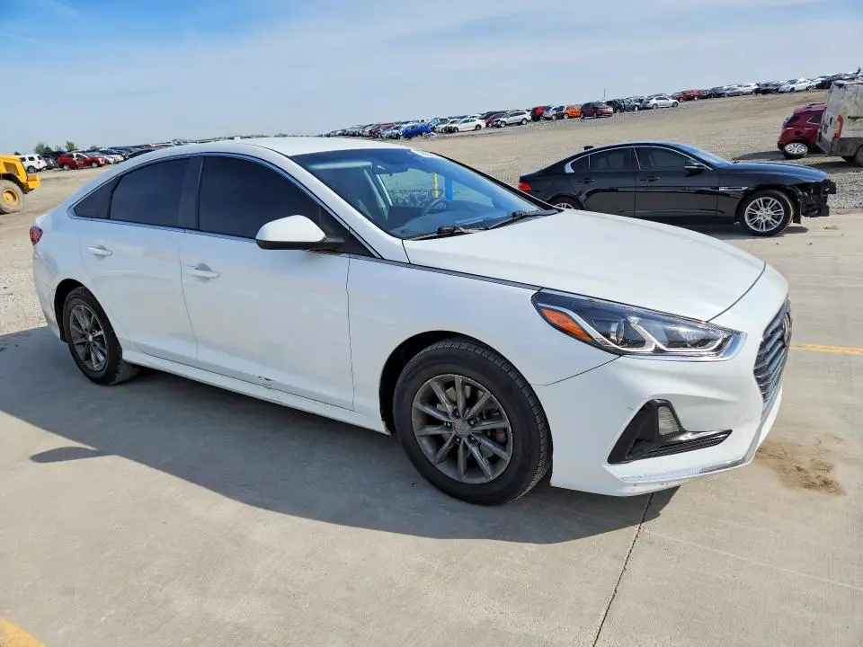 2019 HYUNDAI SONATA SE  