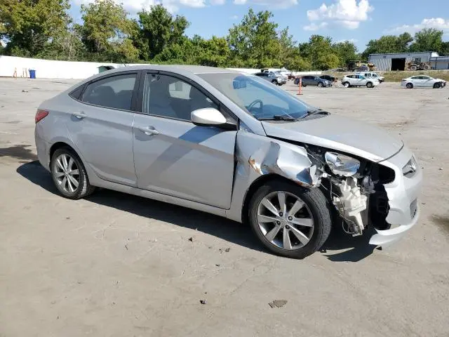 2013 HYUNDAI ACCENT GLS  